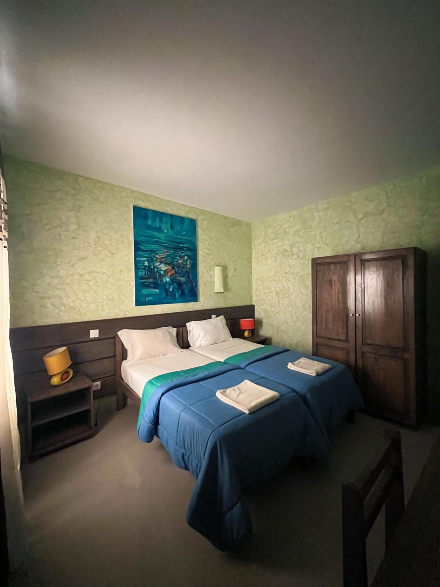 Vivenda Viviani Bed & Breakfast Praia Exterior foto